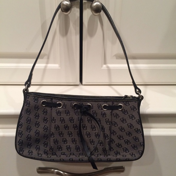Dooney & Bourke purse