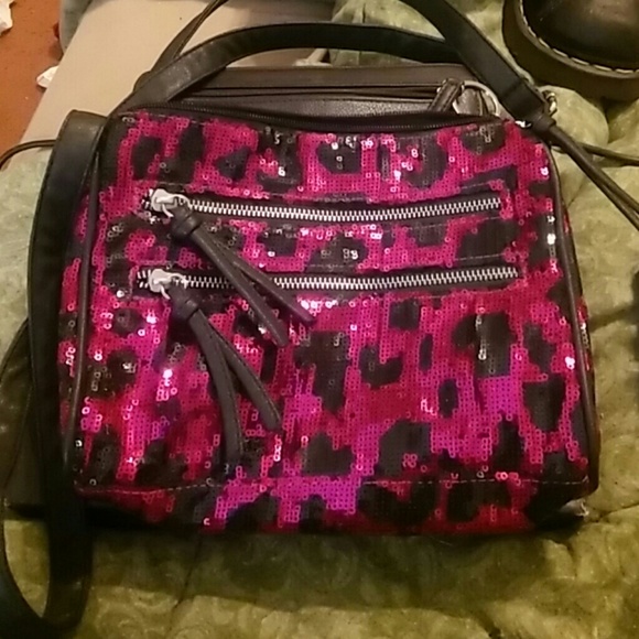Donating tomorrow! LAST CHANCE Leopard Purse!!