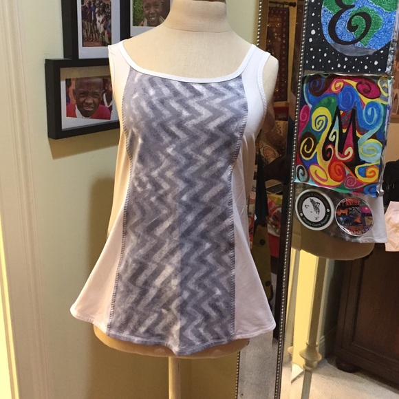 Lululemon tank