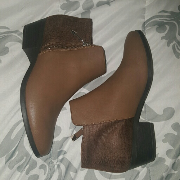 Two tone brown boots