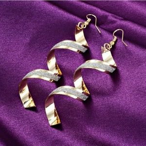 Spiral Earrings Gold