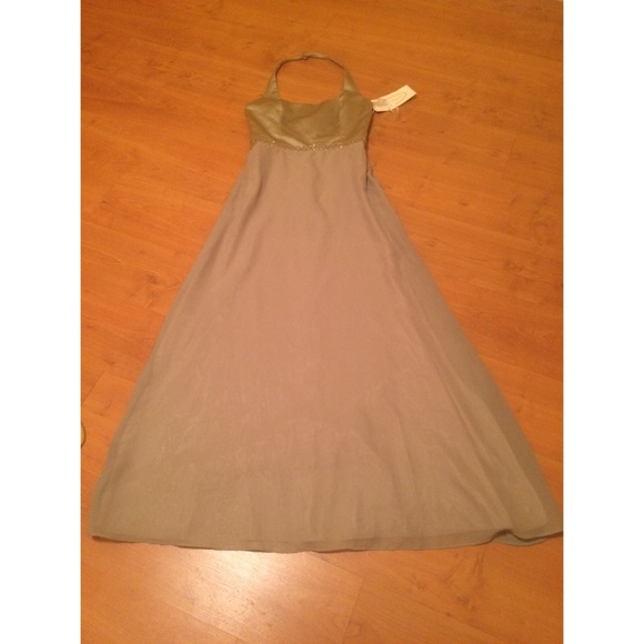 Alfred Angelo Dresses & Skirts - NEW 👗Alfred Angelo Halter Dress