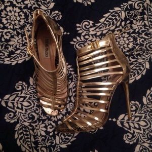 Steve Madden Gold Strapped Heels