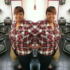 Meet your Posher, Sharon