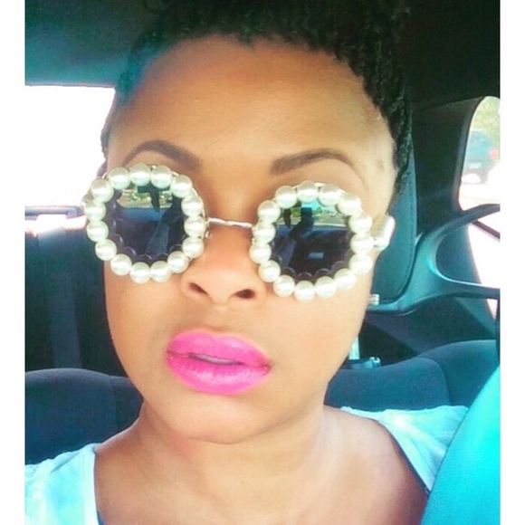 Brand New. NEVER been worn La Pearls shades. - Picture 3 of 3