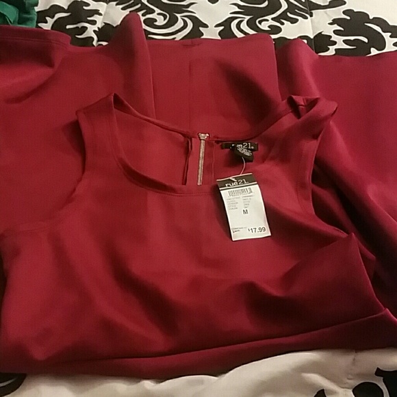 Skater dress - Picture 2 of 2