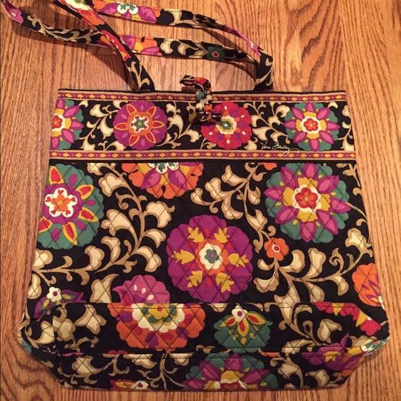 Vera Bradley tote in Suszani
