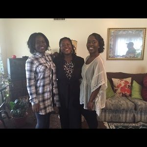 Meet your Posher, Sondra