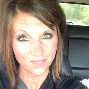 Meet your Posher, Angie