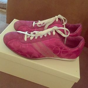 Like new Coach Meredith Signature C size 6.5
