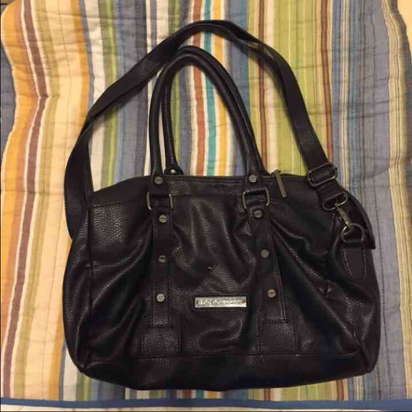 BCBG Black leather shoulder + crossbody purse ✨💕