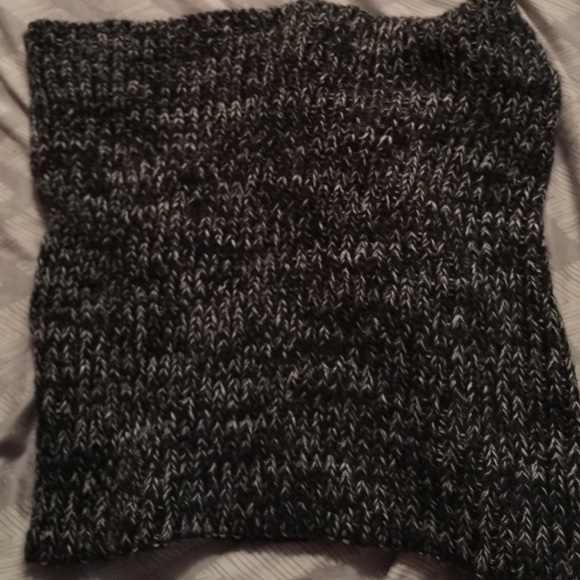 Neck scarf