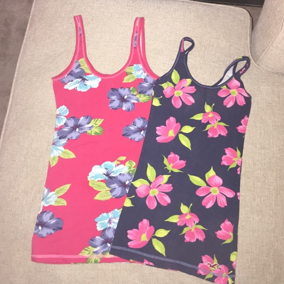 Set of 2 Hollister Tanks