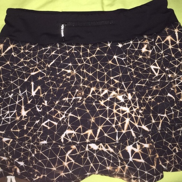 Lululemon skort (long) - Picture 2 of 2