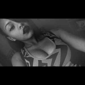 Meet your Posher, Alexis