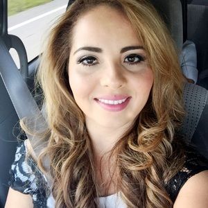 Meet your Posher, Mayra