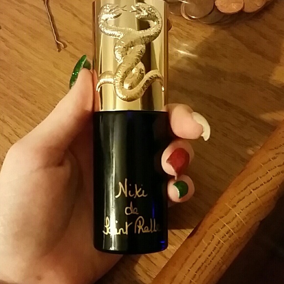 Niki de Saint Phalle Spray