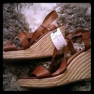 BEAUTIFUL NWT Gap Cognac Espadrille Wedges