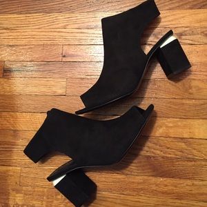 Tory Burch Bootie