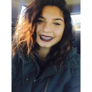 Meet your Posher, Stefanie