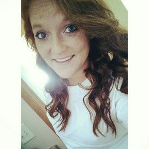 Meet your Posher, Vanessa