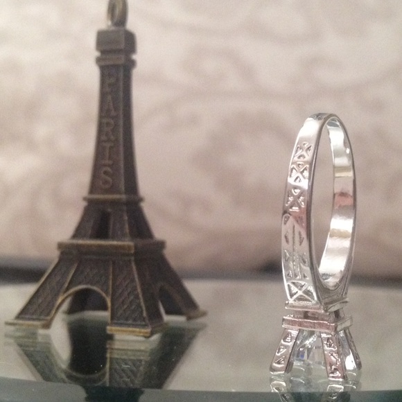 🎉SALE!🎉 NWT The "Paris" Ring - Picture 3 of 4