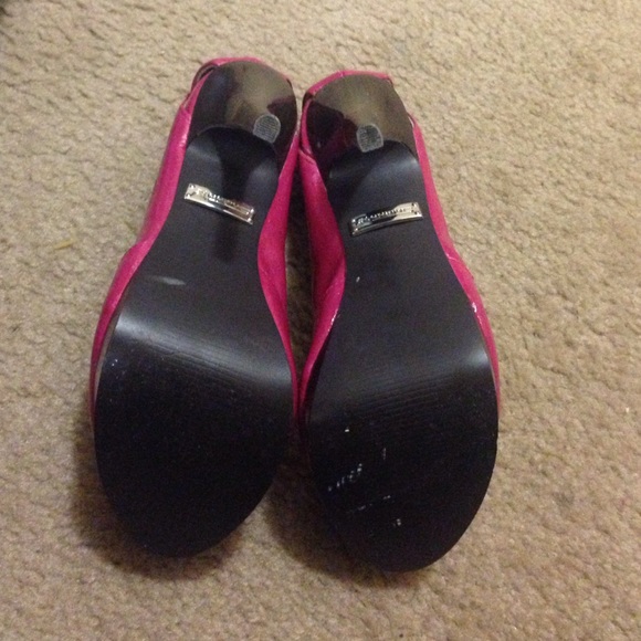 pink high heels - Picture 3 of 4