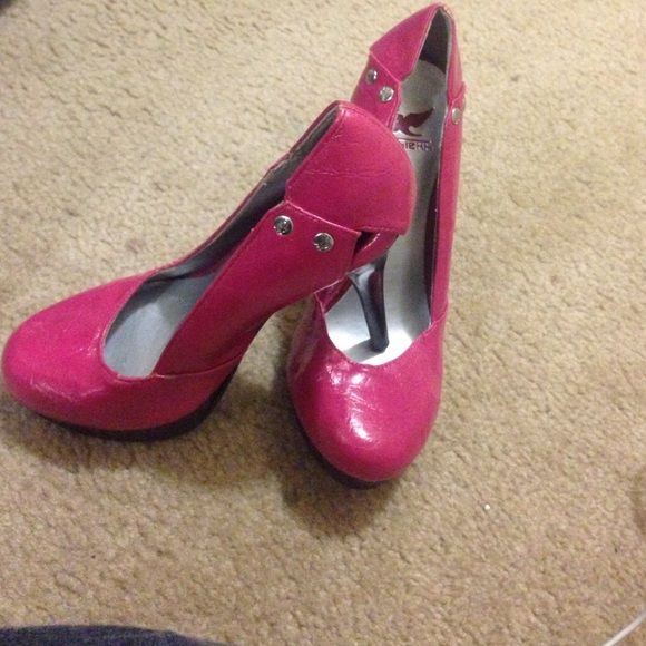 pink high heels - Picture 4 of 4