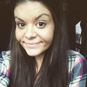 Meet your Posher, Leah