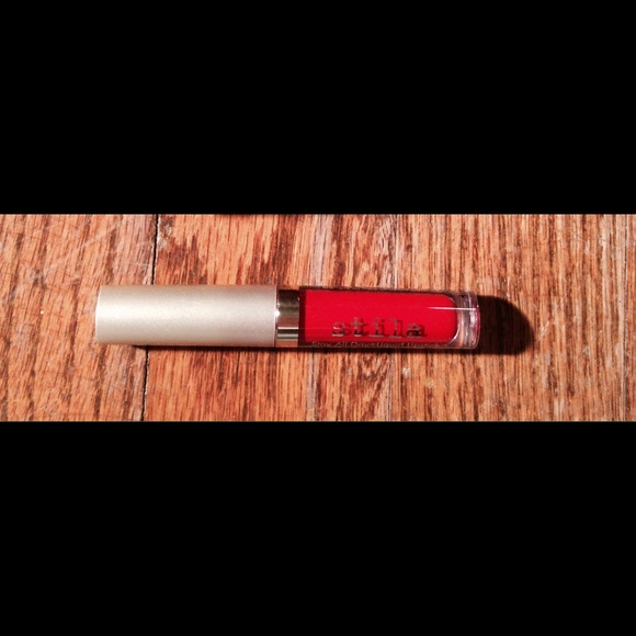 ❌SOLD❌ For @8bubbles7 Stila