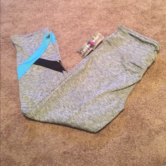 NWT workout capris