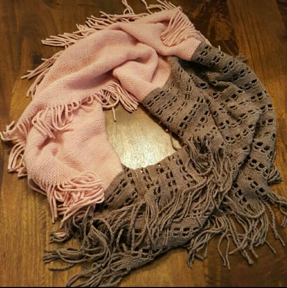 Infinity scarf