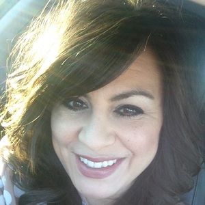 Meet your Posher, Cristal