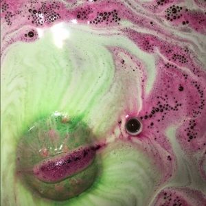 Meet your Posher, Sloane