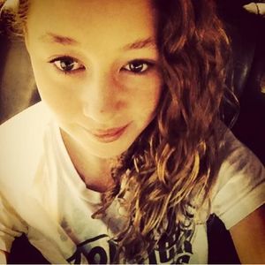 Meet your Posher, Liv