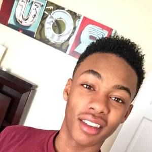 Meet your Posher, Chaz