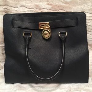 🔥SALE🔥 Michael Kors Black Saffiano Hamilton Bag
