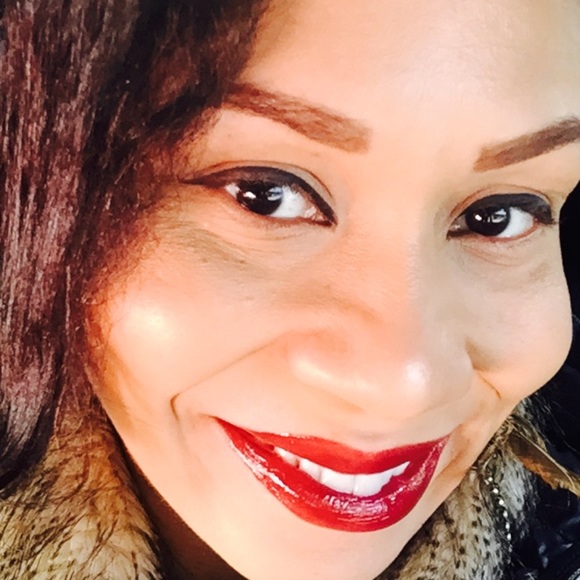 Meet your Posher, Keely