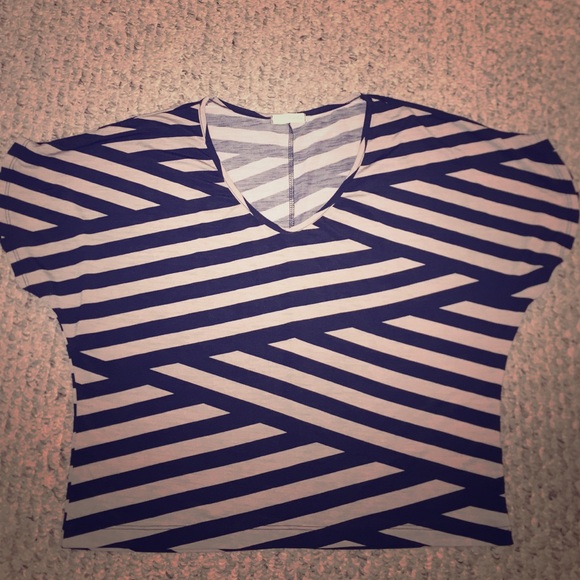 Stripped loose fit top