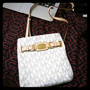 Michael kors crossbody