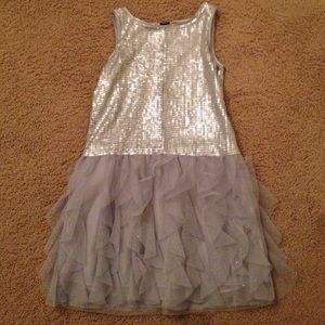 I I'm selling a dress