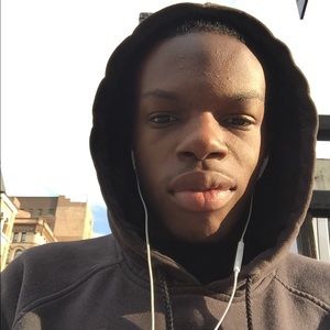 Meet your Posher, Deshawn