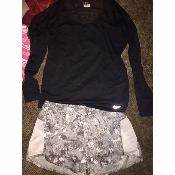 ONLY Nike dri fit top