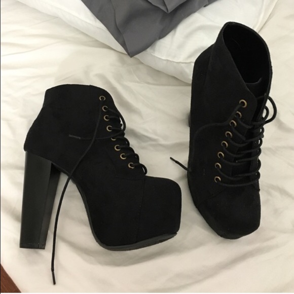 Bundle trade for Ashley - Picture 2 of 4