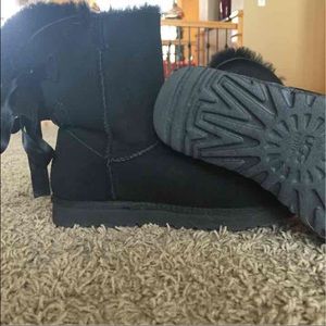 Black Bailey Bow Uggs