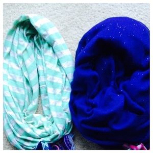 Bundle of 2 scarves