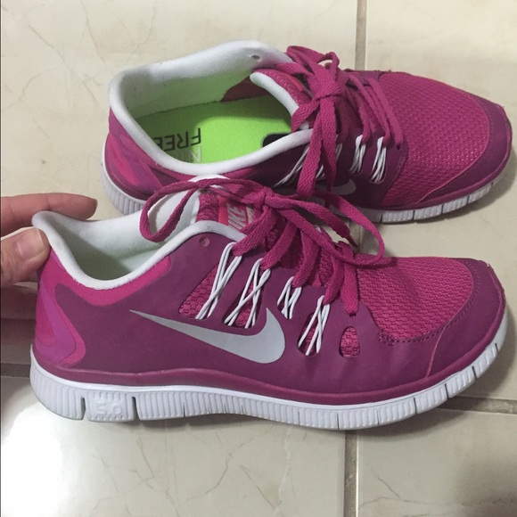 ❌SOLD❌Pink free runs