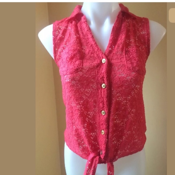 Sleevless Pink Collared Lace Top