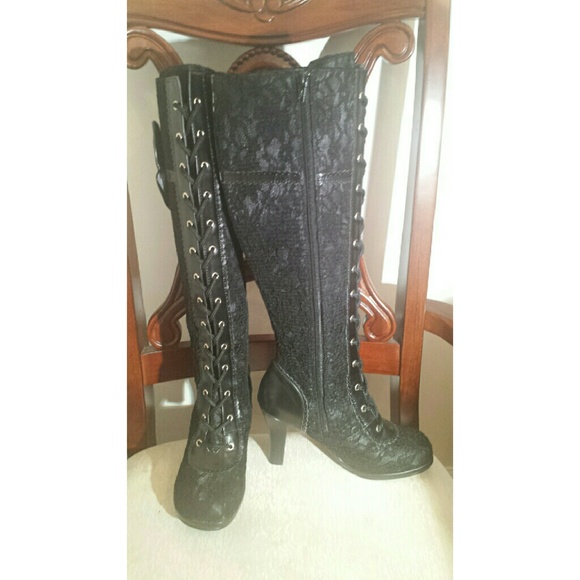 ** SOLD** Demonia Lace Boots - Picture 4 of 4