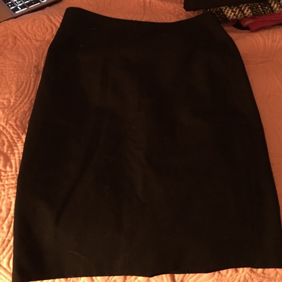 Black Ann Taylor petite pencil skirt